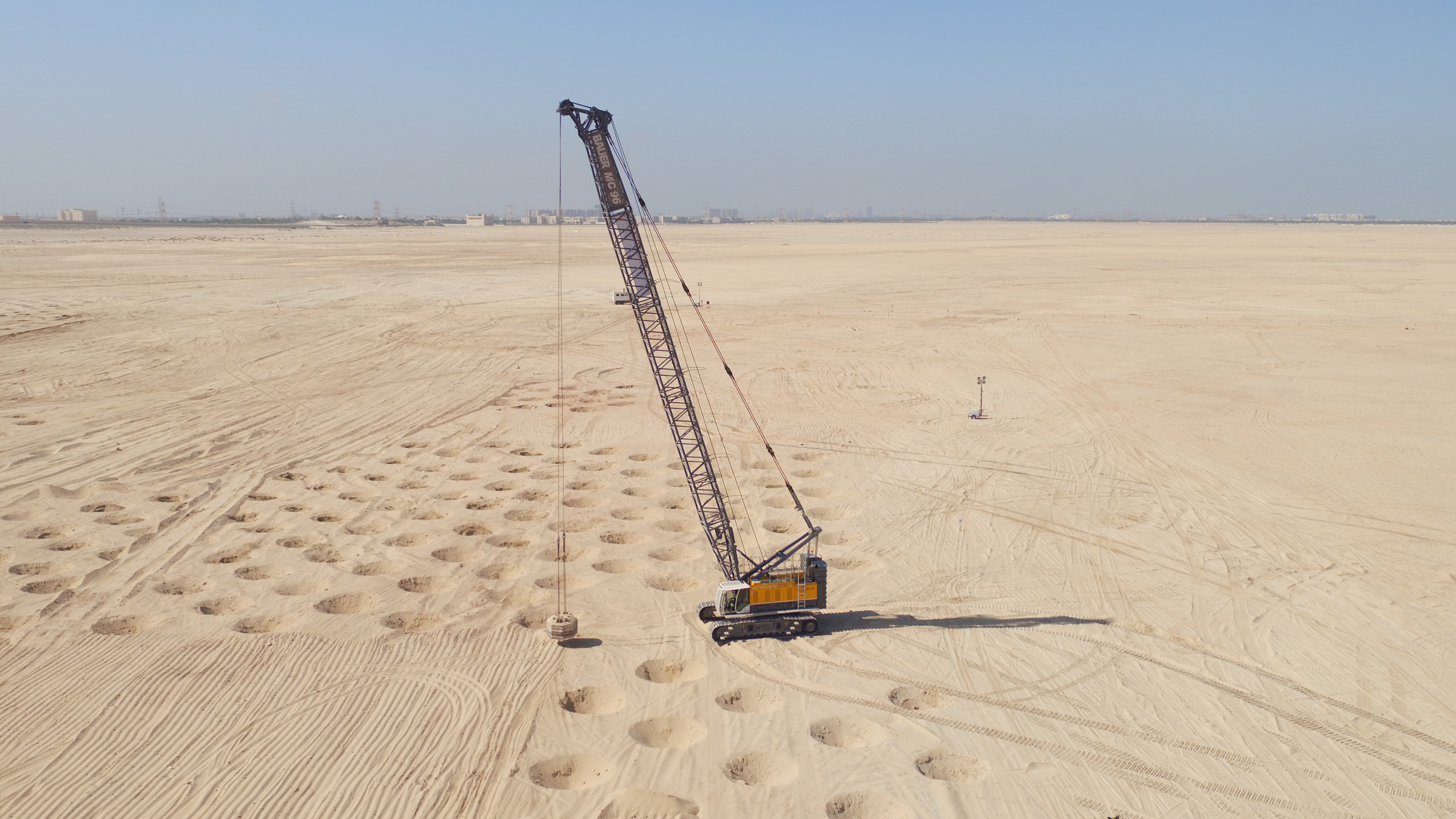BAUER MC 96 duty cycle crane