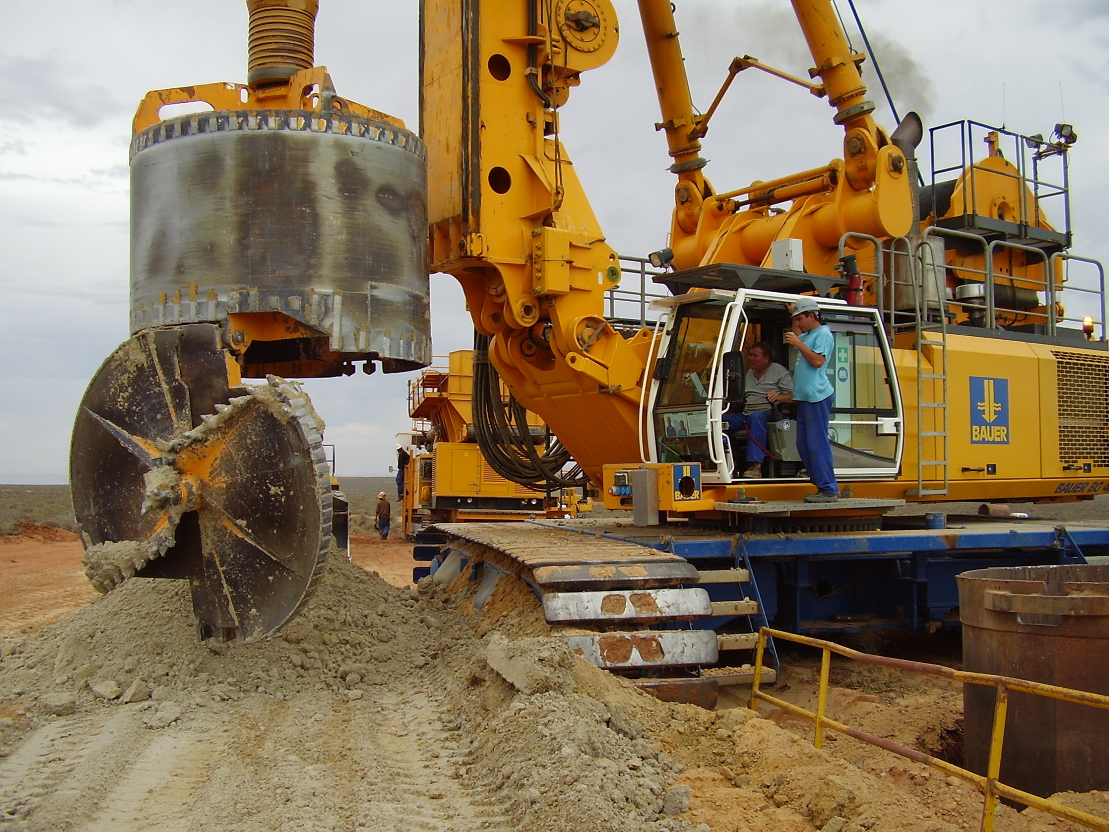 BG 28 with bucket in operation in South Africa