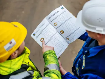 Geräte, Verfahren, Ersatzteile, Service: Die Broschüren und Prospekte von Bauer Maschinen enthalten alle Informationen zu unserem Portfolio.